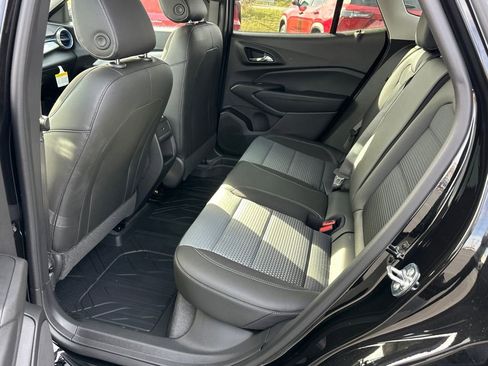 New 2026 Chevrolet Trax LT image 14