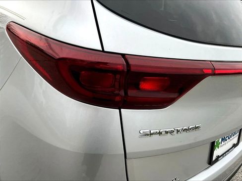 Used 2022 Kia Sportage EX w/ EX Technology Package FWD image 23