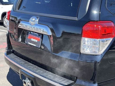 Used 2011 Toyota 4Runner Limited image 16