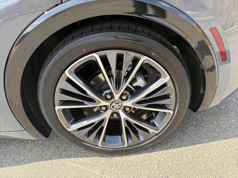 Used 2026 Toyota Prius XLE image 17