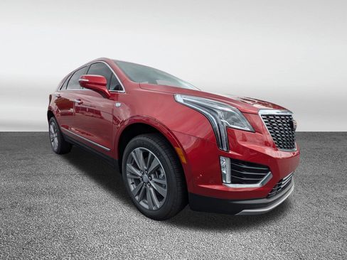 New 2025 Cadillac XT5 Premium Luxury w/ Technology Package FWD image 3