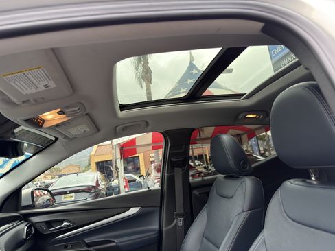 Used 2023 Chevrolet Bolt EUV Premier w/ Sun & Sound Package FWD image 38