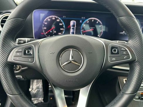Used 2018 Mercedes-Benz E 400 4MATIC Sedan image 28