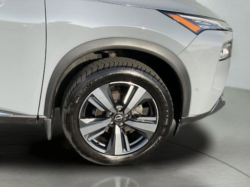Used 2023 Nissan Rogue SL w/ SL Premium Package AWD/4WD image 11