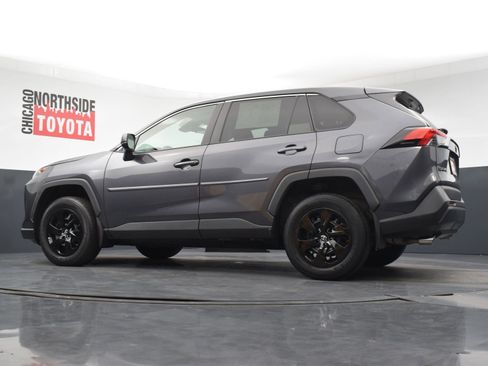 Used 2022 Toyota RAV4 LE AWD/4WD image 25