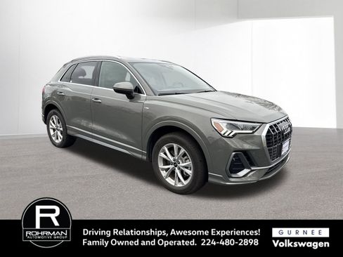 Used 2025 Audi Q3 2.0T Premium image 2