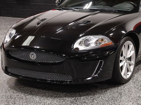 Used 2011 Jaguar XKR R RWD image 13