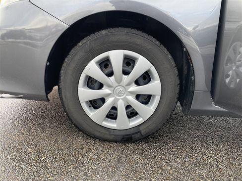 Used 2013 Toyota Corolla L image 9