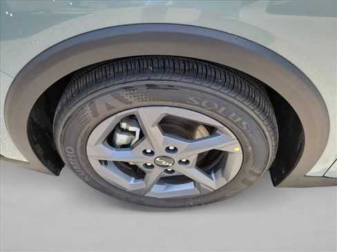 Used 2025 Kia K4 FWD image 9