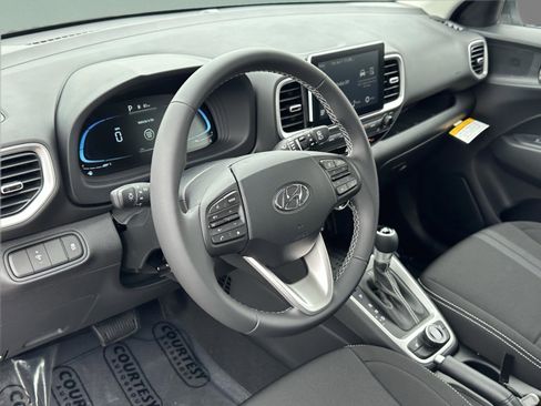 New 2026 Hyundai Venue SEL FWD image 18