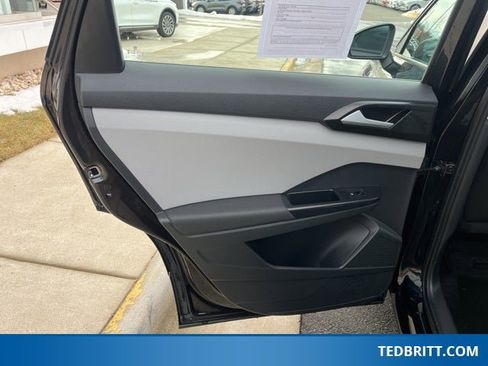 Used 2023 Volkswagen Taos S image 16