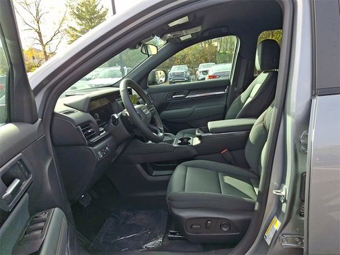 New 2026 GMC Terrain AT4 w/ LPO, Floor Liner Package image 6