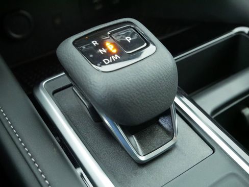 New 2026 Nissan Pathfinder SL image 32