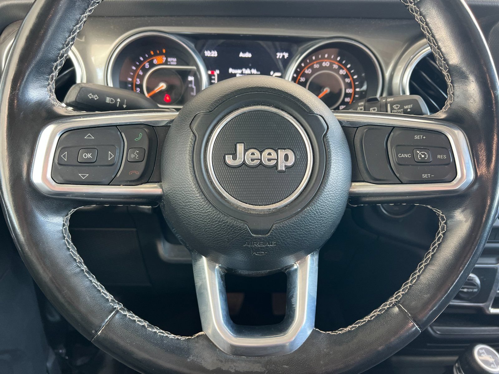 Used 2023 Jeep Wrangler Unlimited Sahara w/ Cold Weather Group AWD/4WD image 26