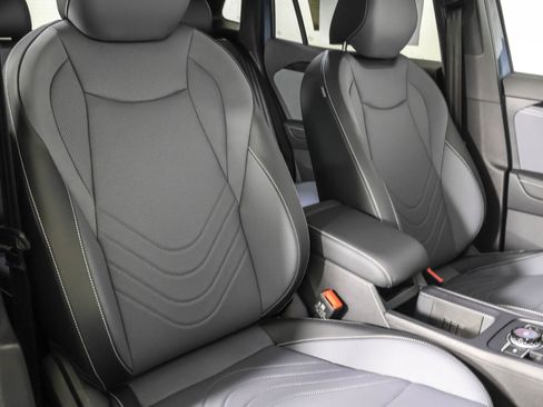 New 2026 Volkswagen Tiguan SE R-Line AWD/4WD image 45