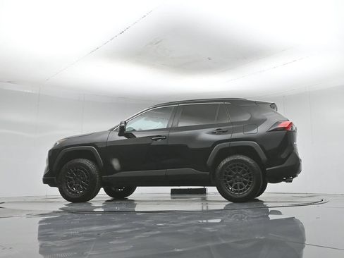 Used 2019 Toyota RAV4 XLE AWD/4WD image 52