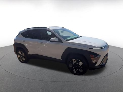Used 2025 Hyundai Kona SEL image 2