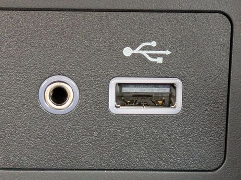 New 2025 Nissan Versa SV w/ Trunk Package FWD image 20