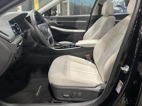 Used 2023 Hyundai Sonata SEL w/ Convenience Package FWD image 10