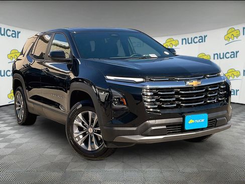 Used 2025 Chevrolet Equinox LT image 1