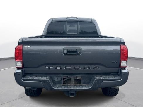 Used 2016 Toyota Tacoma TRD Sport w/ Premium & Technology Package AWD/4WD image 7