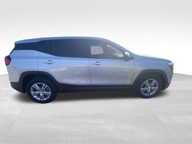 Used 2020 GMC Terrain SLE FWD image 15