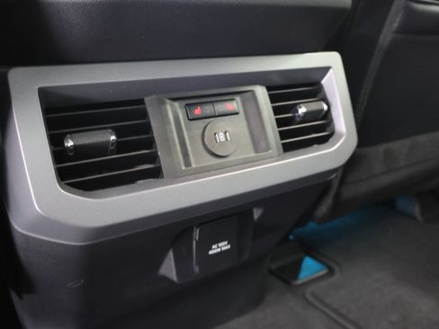 Used 2025 Ford F350 Lariat w/ Lariat Ultimate Package AWD/4WD image 39