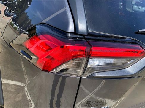 Used 2024 Toyota RAV4 LE image 27