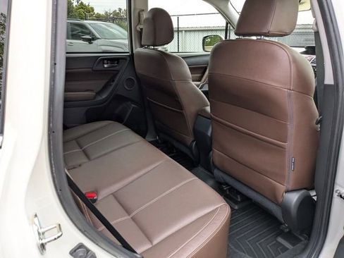 Used 2018 Subaru Forester 2.5i Touring w/ Popular Package #3B image 38