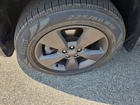 Used 2016 Jeep Cherokee 75th Anniversary AWD/4WD image 4