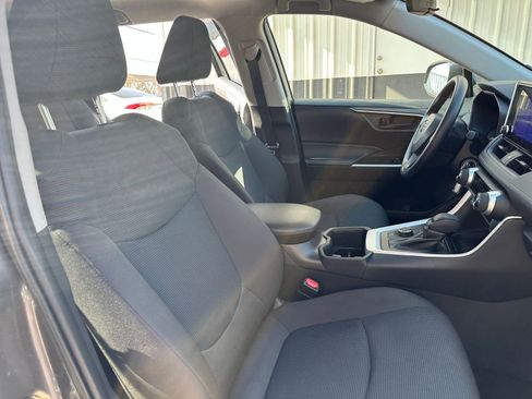 Used 2025 Toyota RAV4 LE image 35