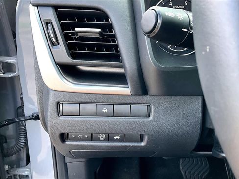 Certified 2023 Nissan Rogue SV w/ SV Premium B Package FWD image 33