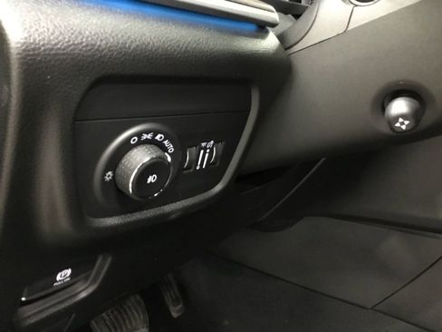 Used 2023 Jeep Grand Cherokee L Overland AWD/4WD image 10