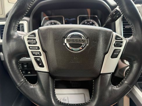 Used 2017 Nissan Titan PRO-4X AWD/4WD image 21