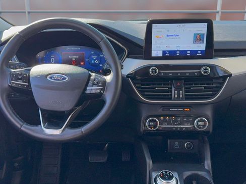 Used 2021 Ford Escape SEL w/ Technology Package image 10