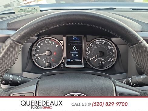 Used 2021 Toyota Tacoma TRD Off-Road w/ Technology Package AWD/4WD image 17