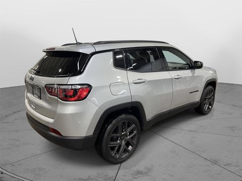 New 2026 Jeep Compass Latitude AWD/4WD image 8