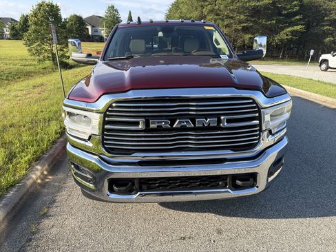 Used 2022 RAM 2500 Laramie AWD/4WD image 3