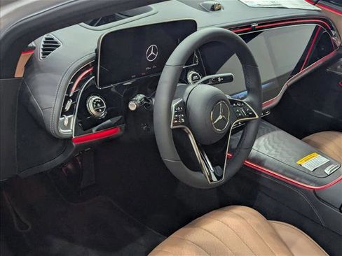 Used 2026 Mercedes-Benz E 350 Sedan image 3
