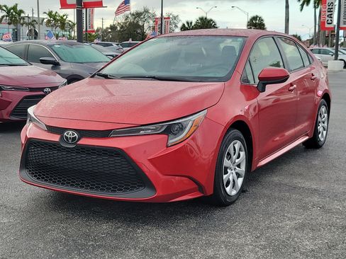Used 2020 Toyota Corolla LE image 5