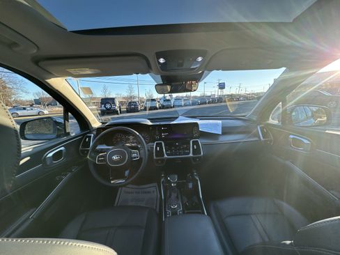Used 2021 Kia Sorento SX image 21