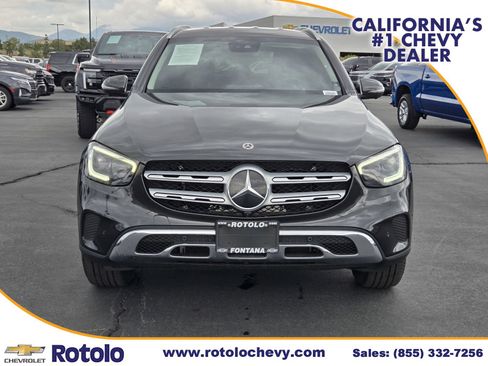 Used 2022 Mercedes-Benz GLC 300 image 2