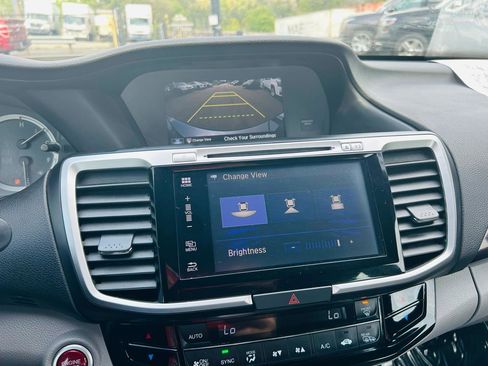 Used 2016 Honda Accord EX-L image 22