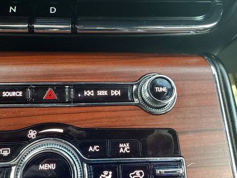 Used 2023 Lincoln Aviator Reserve w/ Equipment Group 201A image 35