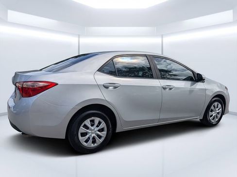 Used 2019 Toyota Corolla L image 3