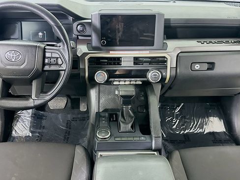 Used 2025 Toyota Tacoma SR5 RWD image 18