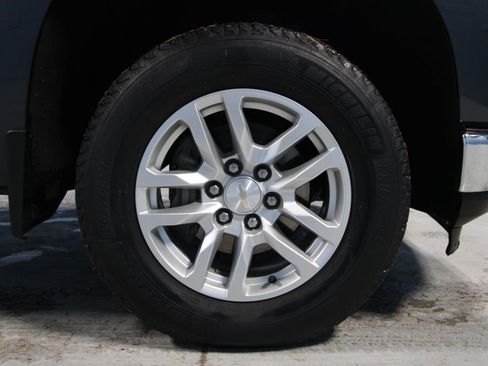 Used 2022 Chevrolet Silverado 1500 LT image 36