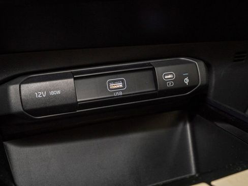 New 2026 Kia Niro SX image 17