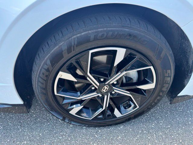 Used 2025 Hyundai Sonata SEL FWD image 10