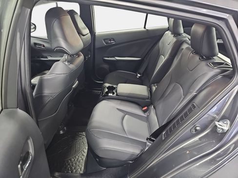 Used 2018 Toyota Prius Prime Advanced FWD image 12